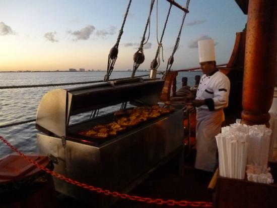 Columbus The Lobster Dinner Cruise - Vegetarian 